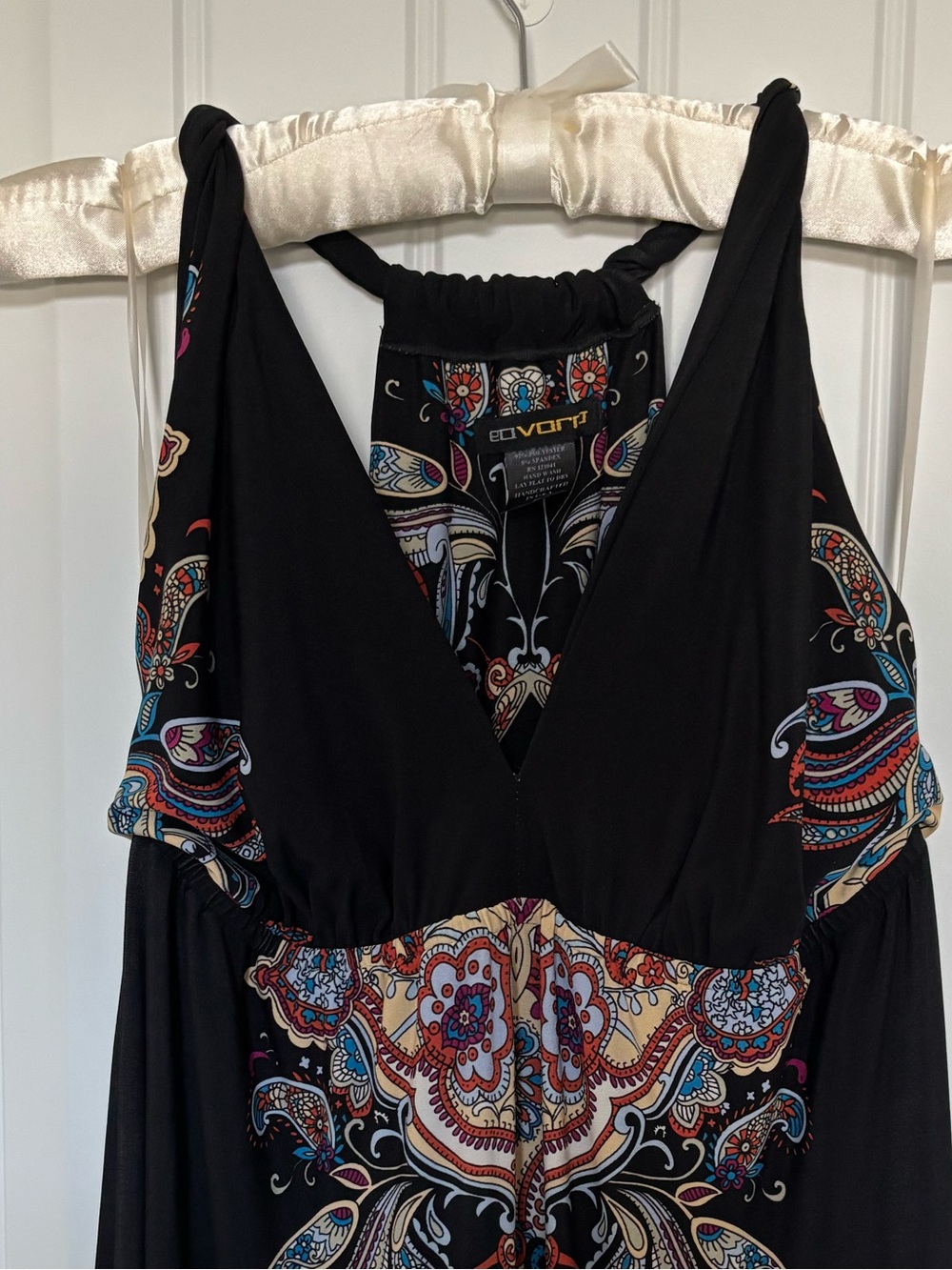 Evoverro beautiful black maxi dress.